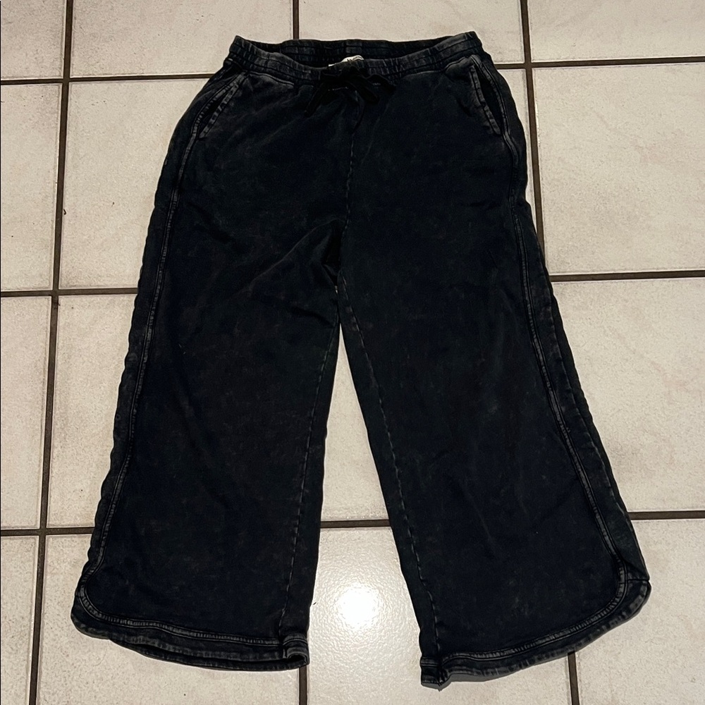 Three bird nest soft 100% cotton pull on mineral washed joggers, size medium